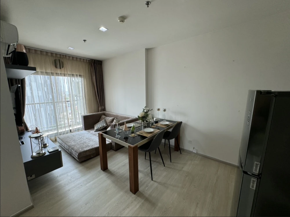 Urgent sale!! Condo Life Sukhumvit 48, 12A Floor, Building N, beautiful unit, fully furnished, ready to move in. Don't miss out!!