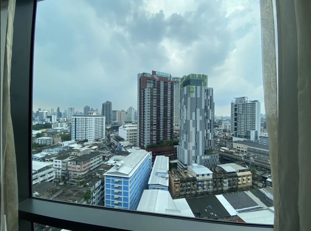 Urgent sale!! Condo Life Sukhumvit 48, 12A Floor, Building N, beautiful unit, fully furnished, ready to move in. Don't miss out!!