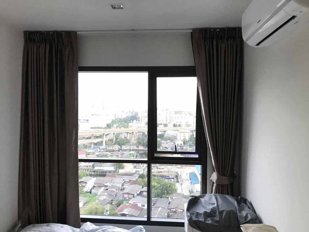Urgent sale!! Condo Life Sukhumvit 48, 14th floor, corner unit with river view, beautiful room, fully furnished, ready to move in. Don't miss out!!