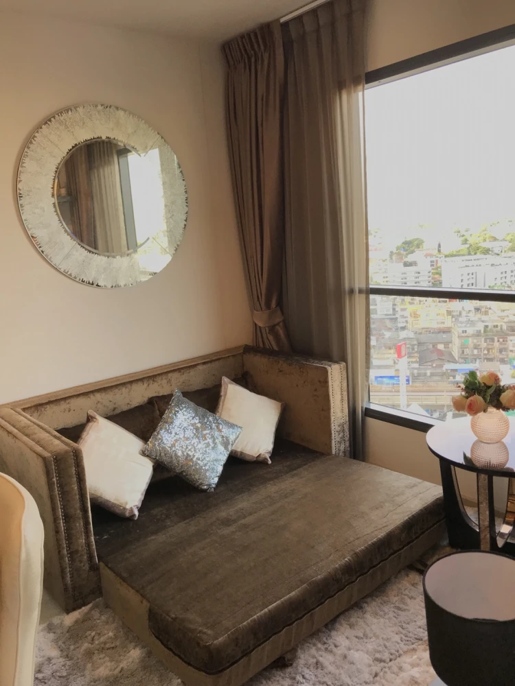 Urgent sale!! Condo Life Sukhumvit 48, 14th floor, corner unit with river view, beautiful room, fully furnished, ready to move in. Don't miss out!!