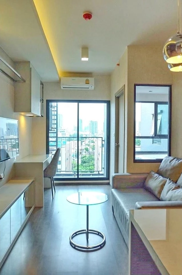 Urgent sale!! Condo Ideo Sukhumvit 93, 11th floor, Building B. Beautiful and very livable. Fully furnished. Ready to move in. Reserve now!!