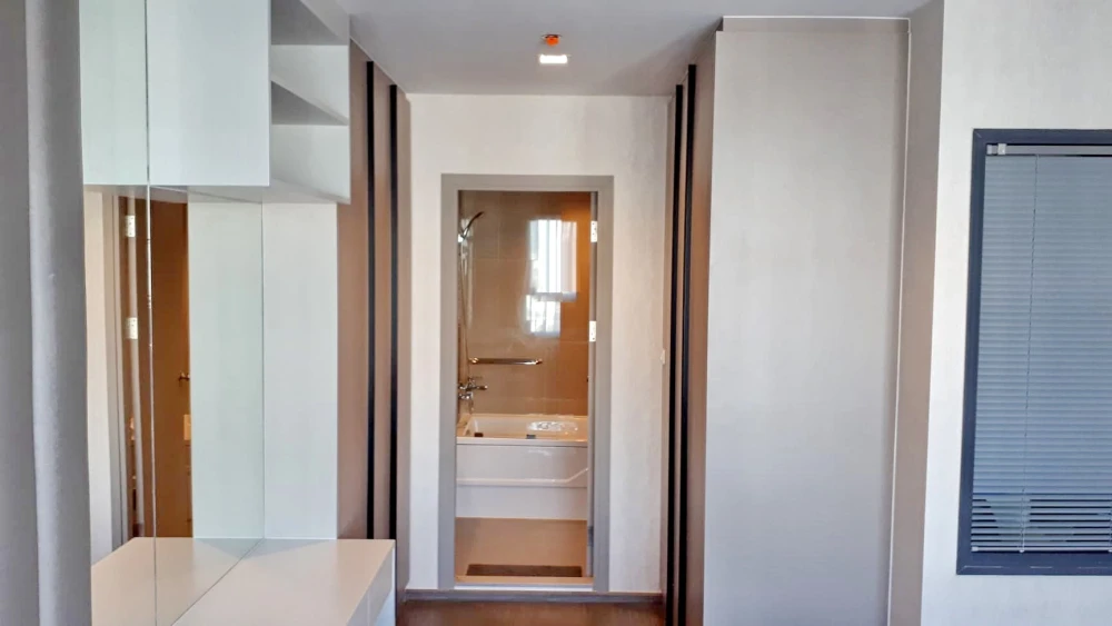 Urgent sale!! Condo Ideo Sukhumvit 93, 11th floor, Building B. Beautiful and very livable. Fully furnished. Ready to move in. Reserve now!!