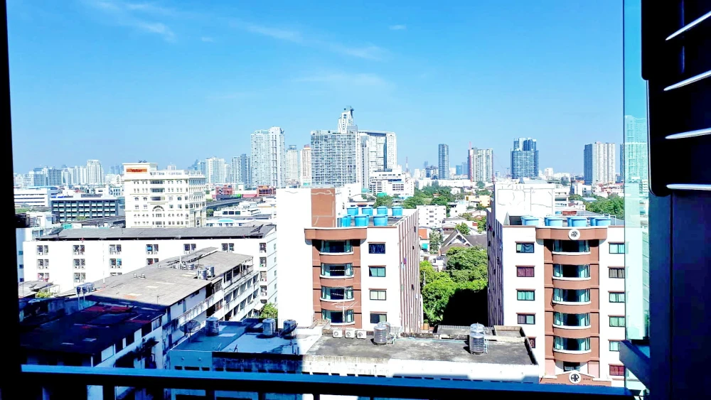 Urgent sale!! Condo Ideo Sukhumvit 93, 11th floor, Building B. Beautiful and very livable. Fully furnished. Ready to move in. Reserve now!!