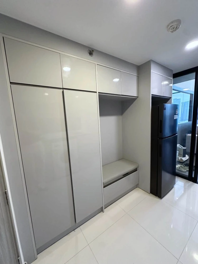 Urgent sale! Knightsbridge Space Ratchayothin condo. Beautifully decorated, high-quality built-ins, and an amazing price—you don't want to miss this!