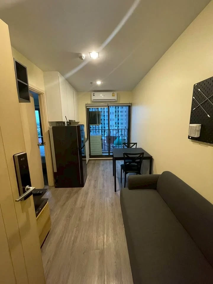 Urgent sale! Rich Park Triple Station condo, ready to move in, fully furnished. Own it today!