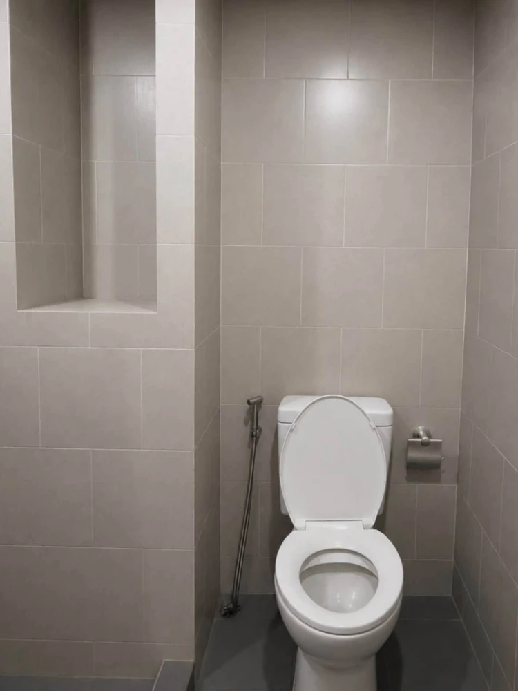 Urgent Sale! Chewathai Phetkasem 27 Condo, 20th floor, pool view. Everything you need for a convenient lifestyle—move-in ready; just bring your suitca