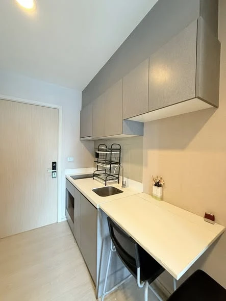 sale or rent! Rhythm Asoke Condo, 2 rooms, ready to move in, 12th floor, just the right height, great price. Come and reserve yours today!