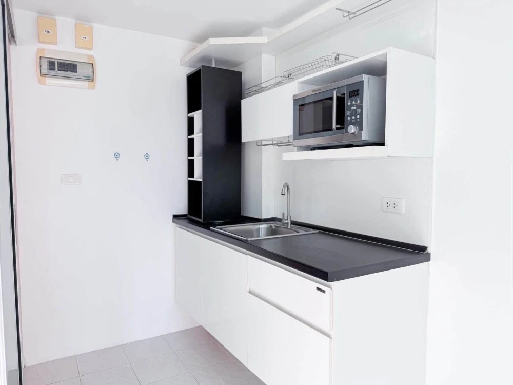 Urgent sale! Casa Condo Ratchada-Tha Phra, 3rd floor, Building A. Nice size, comfortable and not cramped. Own it today! Don't wait!