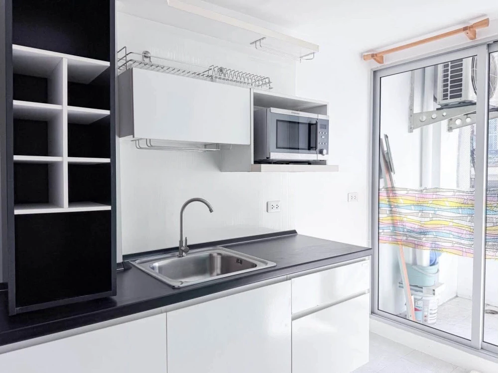 Urgent sale! Casa Condo Ratchada-Tha Phra, 3rd floor, Building A. Nice size, comfortable and not cramped. Own it today! Don't wait!