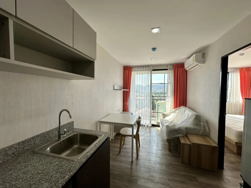 Urgent sale, G Condo Sriracha, nice room, 6th floor, mountain and sea view, no noise, buy now.