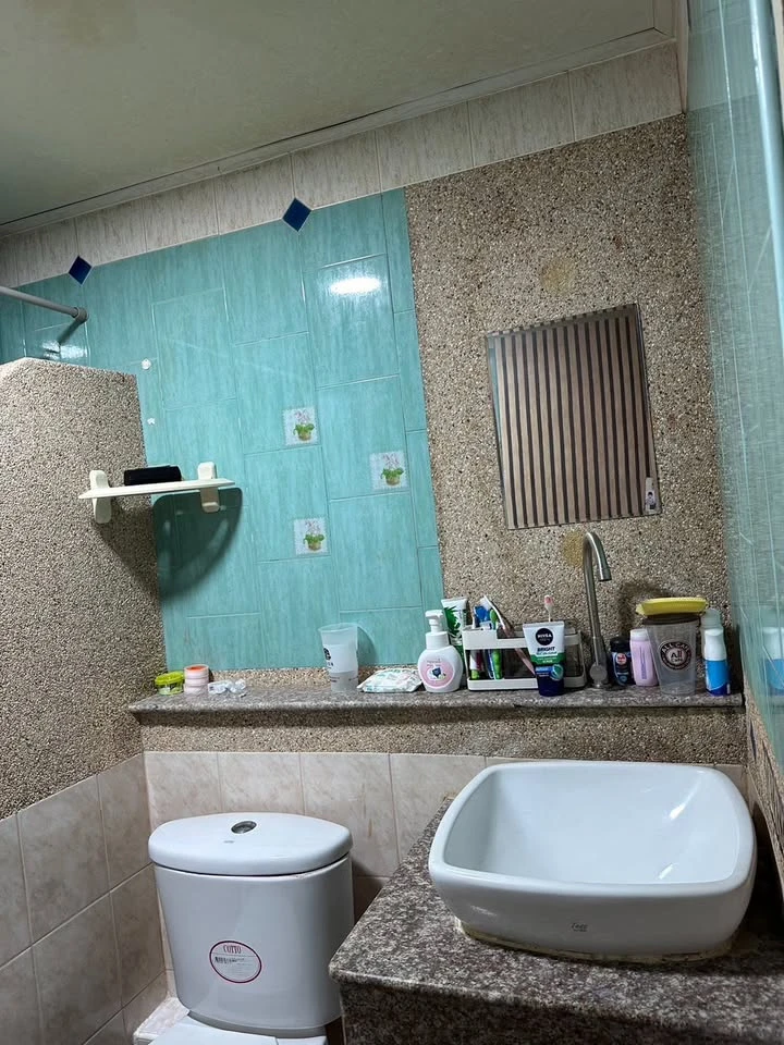 Urgent sale: Champs Elysees Tiwanon, spacious room, lots of usable space, and not too expensive. Buy now!