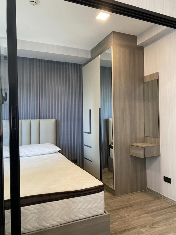 Urgent sale!! At Vira Phaholyothin-Ari, 6th floor, beautiful room, good price, convenient transportation, don't miss it!!