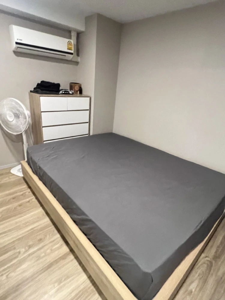 Urgent sale!! Blossom Condo at Sathorn-Charoen Rat, 1st floor, Building D, beautiful room, fully furnished, convenient transportation, don't miss it!!