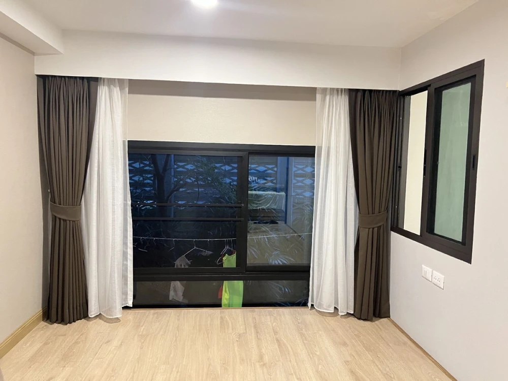 Urgent sale!! Blossom Condo at Sathorn-Charoen Rat, 1st floor, Building D, beautiful room, fully furnished, convenient transportation, don't miss it!!
