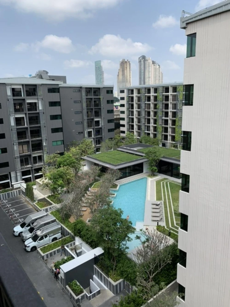 Urgent sale!! Blossom Condo at Sathorn-Charoen Rat, 1st floor, Building D, beautiful room, fully furnished, convenient transportation, don't miss it!!