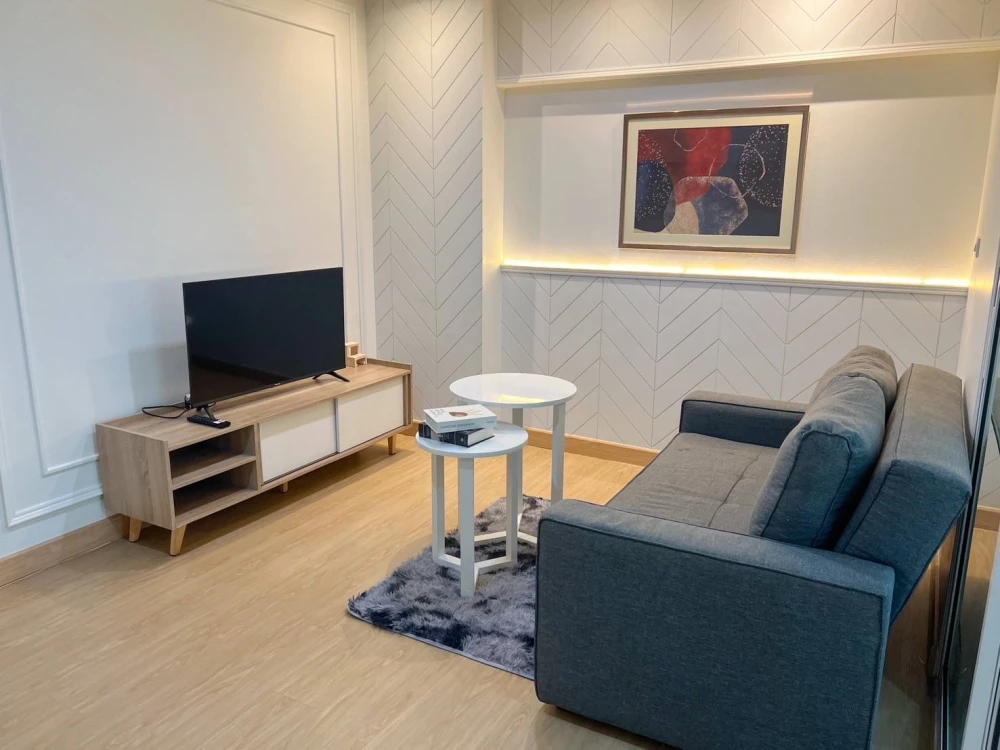 Urgent sale: Prachaya Place Ratchada-Huai Khwang, beautifully decorated room, pleasing white tone, affordable price, buy now.
