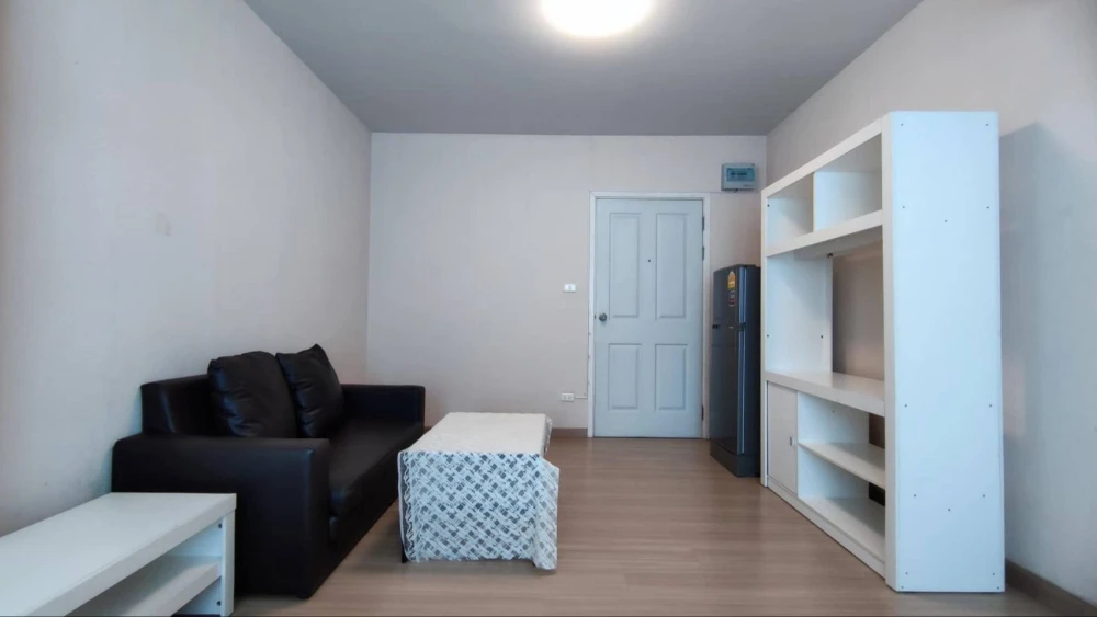 Urgent sale!! Plum Condo Nawamin, 3rd floor, Building C, beautiful room, fully furnished, ready to move in, great price, don't miss it!!