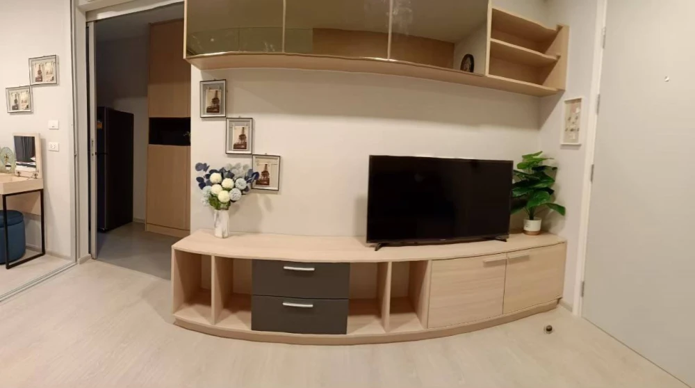 For Sale/Rent!! Plum Condo Rangsit Alive Phase 2, 4th floor, Building B, swimming pool view, fully furnished, ready to move in! Don't miss out!!