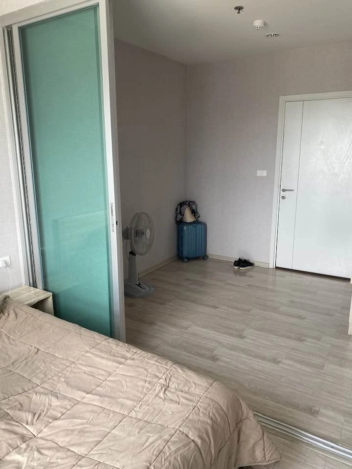 Urgent sale: Plum Condo Ramkhamhaeng Station, 30th floor, high view, comes with facilities, buy now.