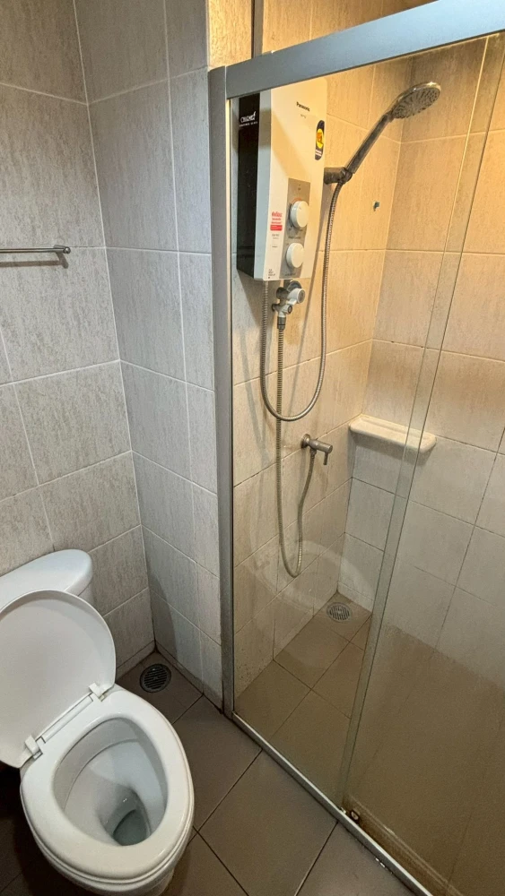 Urgent sale! Lumpini Mix Theparak-Srinakarin, ready-to-move-in unit. Fully furnished with appliances. Just bring your personal belongings and move in!