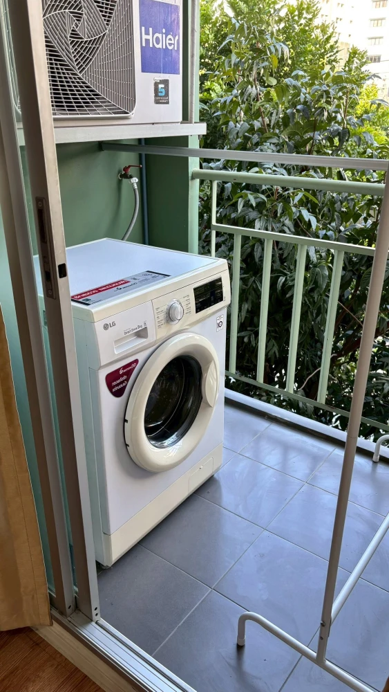 Urgent sale! Lumpini Mix Theparak-Srinakarin, ready-to-move-in unit. Fully furnished with appliances. Just bring your personal belongings and move in!