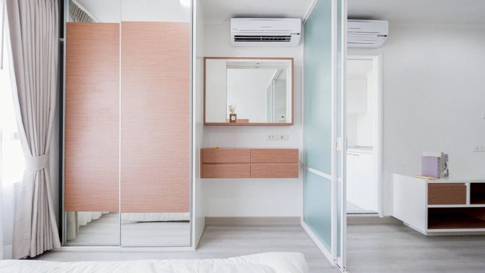 Urgent sale! Lumpini Ville Ramkhamhaeng 26, beautifully decorated unit with complete amenities. Just bring your belongings and move in!