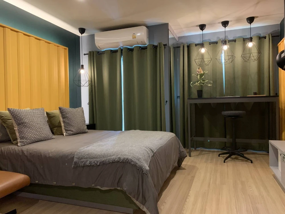 Urgent sale! Lumpini Ville Chaengwattana 10, corner unit, very private, amazing price. Book today! Don't miss out!