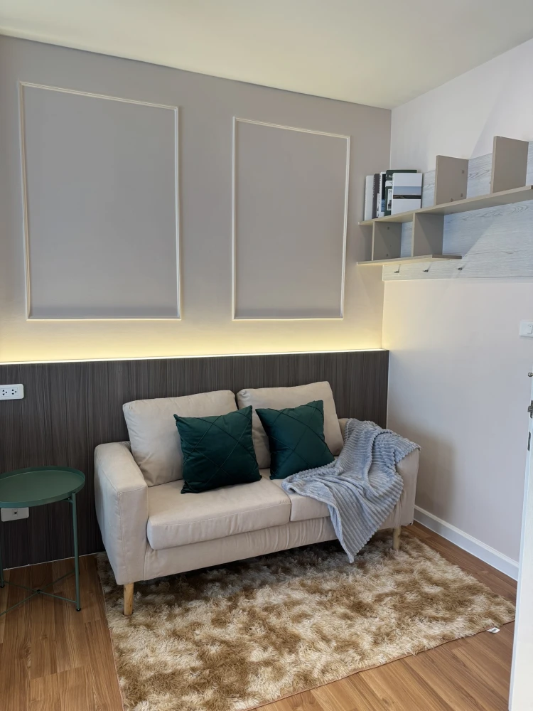 Urgent sale!! V Condo Lat Krabang, 3rd floor, Building B1, nice room, good price, ready to move in, don't miss it!!