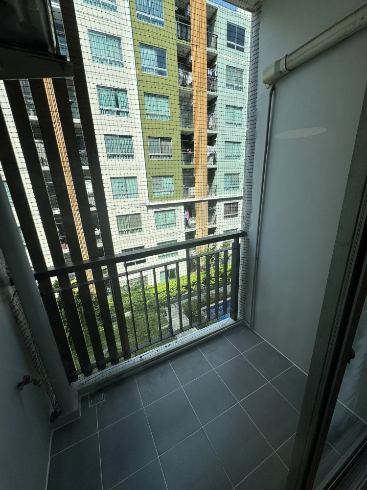 Urgent sale!! V Condo Lat Krabang, 3rd floor, Building B1, nice room, good price, ready to move in, don't miss it!!