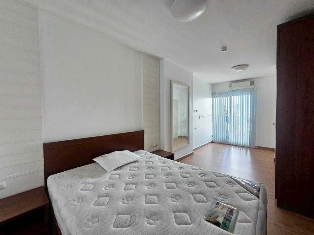Urgent sale! Supalai Park Ratchayothin. Large, comfortable rooms with ample usable space. Book yours today! Don't miss out!