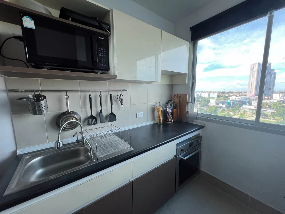 Urgent sale! Supalai Vista Ha Yaek Pak Kret. Spacious, comfortable unit with ample living area—secure yours today.