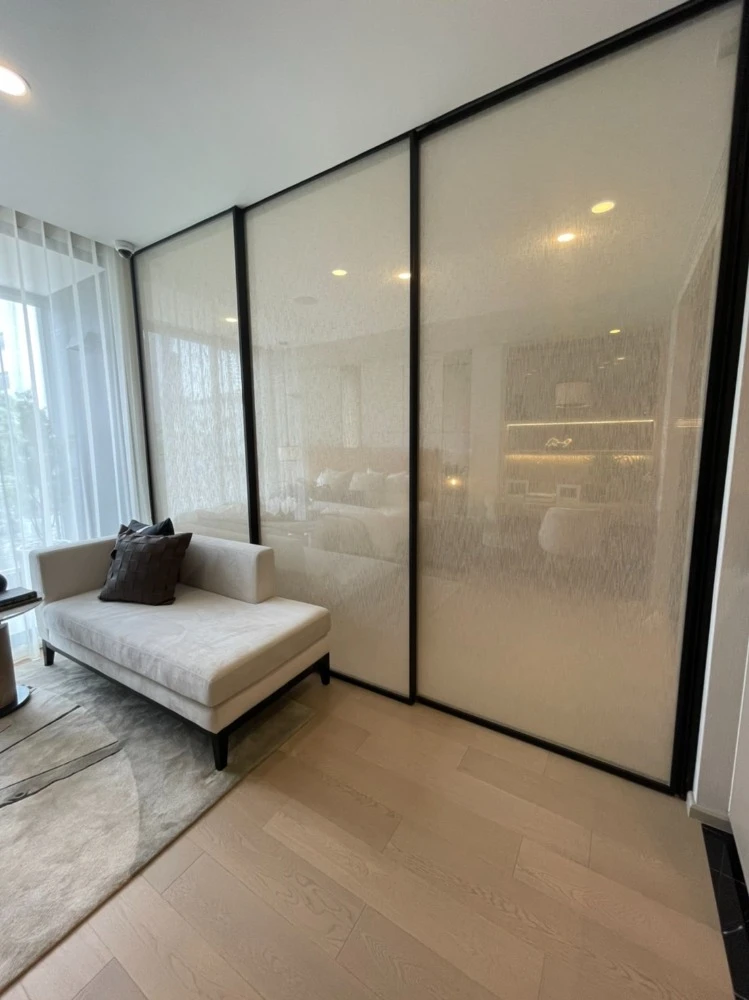 Urgent sale!! Origin Thonglor World, 6th floor, fully furnished, ready to move in immediately, great location, don't miss it!!