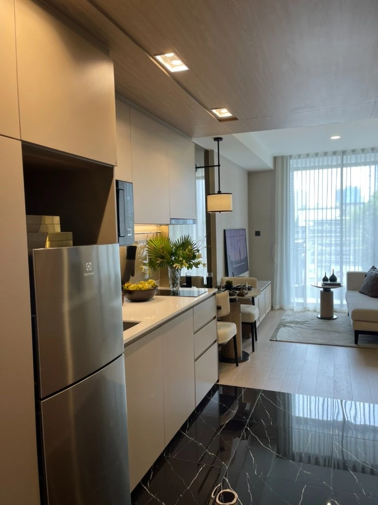 Urgent sale!! Origin Thonglor World, 6th floor, fully furnished, ready to move in immediately, great location, don't miss it!!