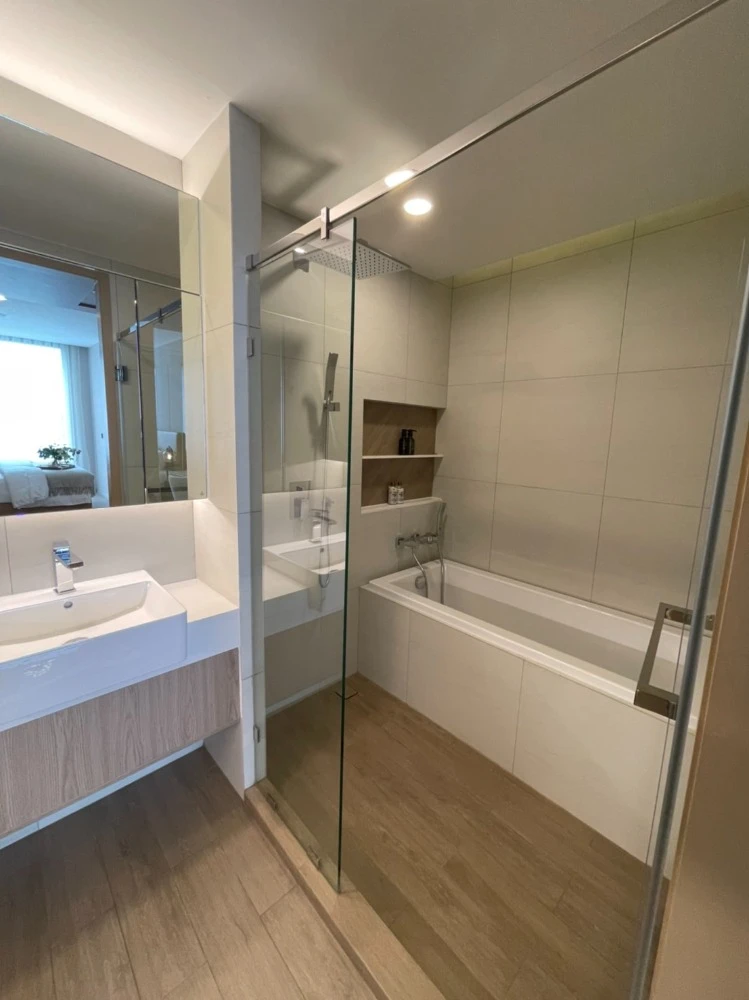 Urgent sale!! Origin Thonglor World, 6th floor, fully furnished, ready to move in immediately, great location, don't miss it!!