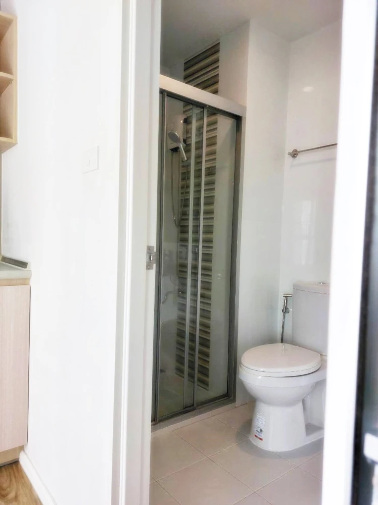 Urgent sale!! Izzy Condo Suksawat, 8th floor, beautiful and very livable, fully furnished, ready to move in. Reserve now!!
