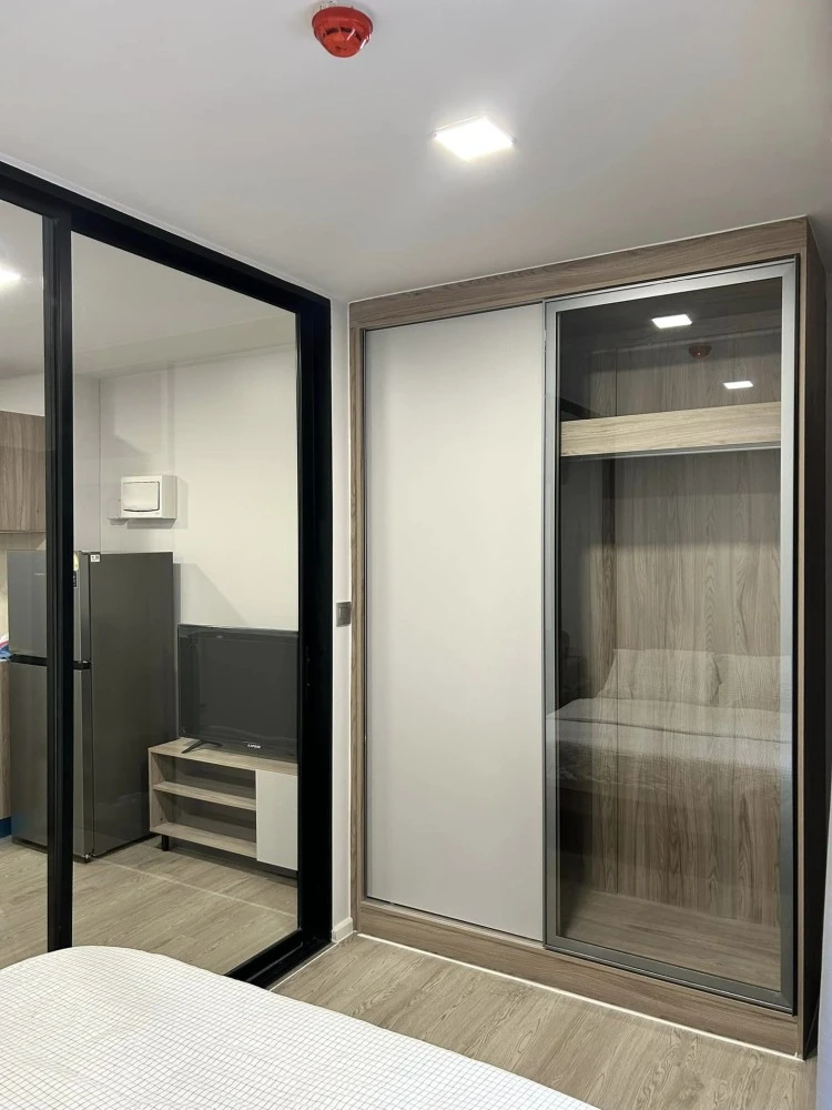 Urgent sale, Cave Town Colony, 8th floor, separate rooms, beautifully decorated, ready to live in, with amenities, don't miss it.