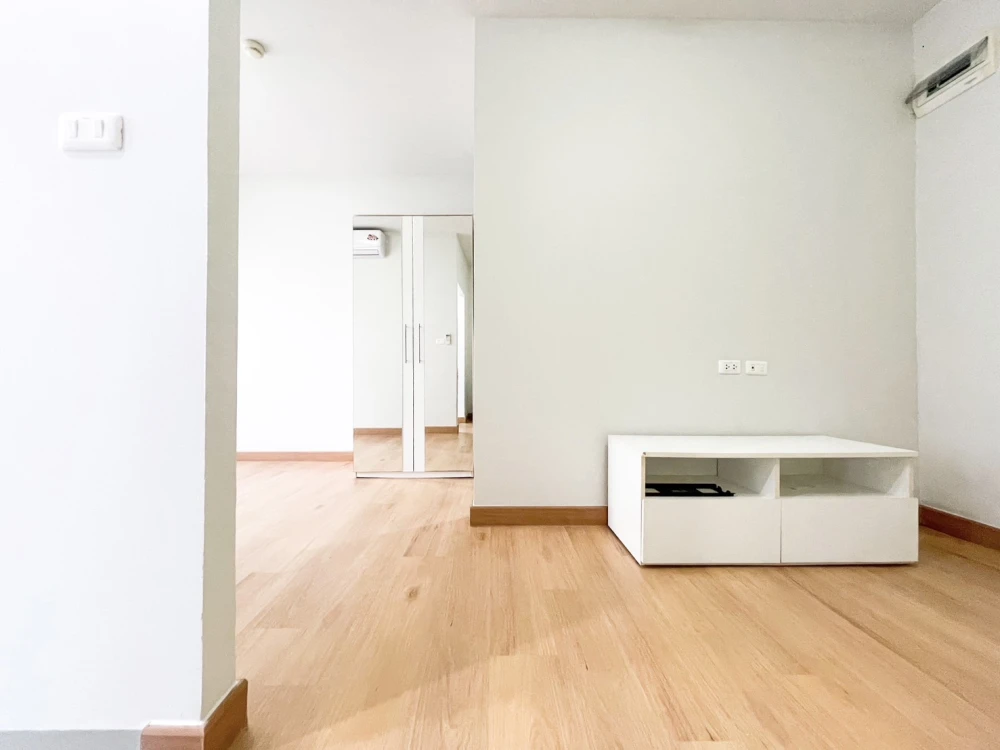 Urgent sale!! The Kit Lam Luk Ka Khlong 2 (Phase 1) Very beautiful room, good price, can move in immediately. Don't miss it!!