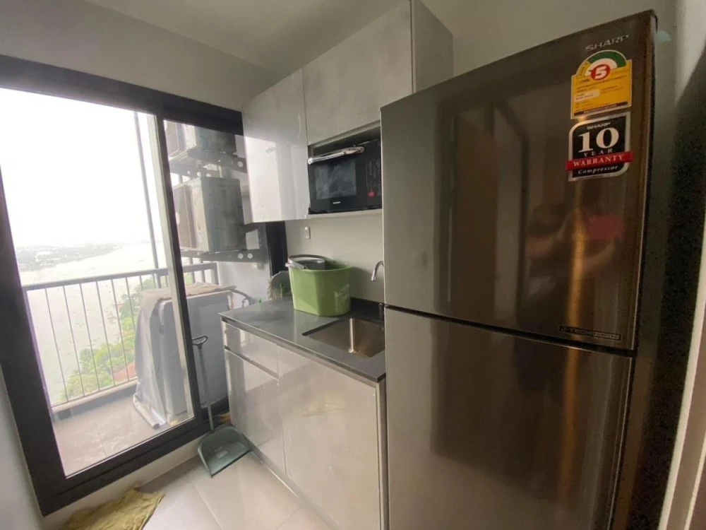 Urgent sale, The Politan Aqua, high floor, spacious room with facilities, can't miss booking.
