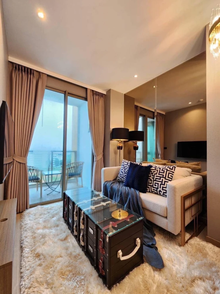 Urgent sale, The Riviera Ocean Drive, ready to move in, complete in one place, come and own it today.
