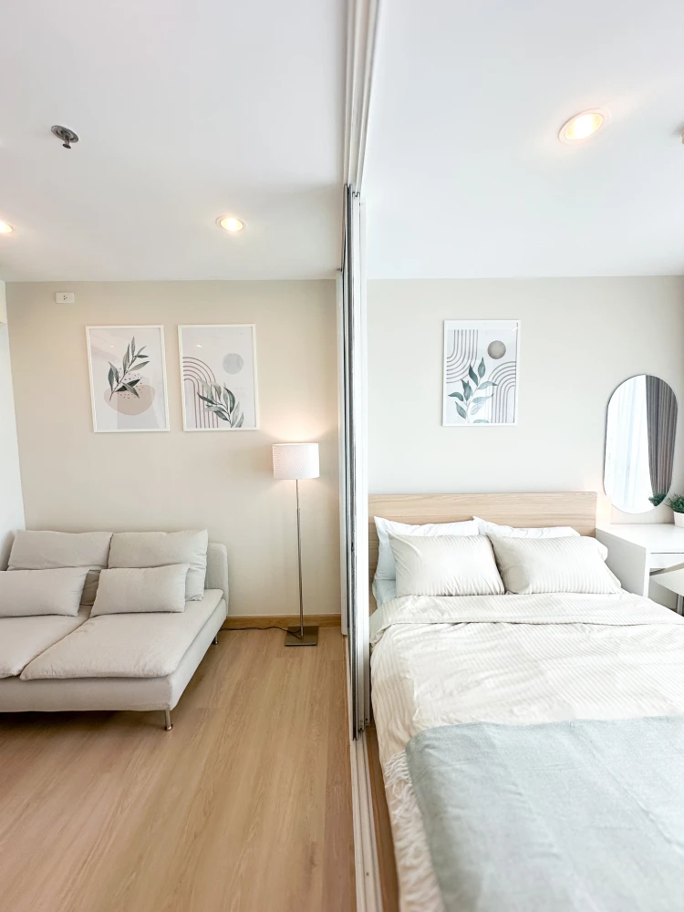 Urgent sale, The Base Chaengwattana, fully furnished, ready to move in, at a great price, hurry and become the owner today.