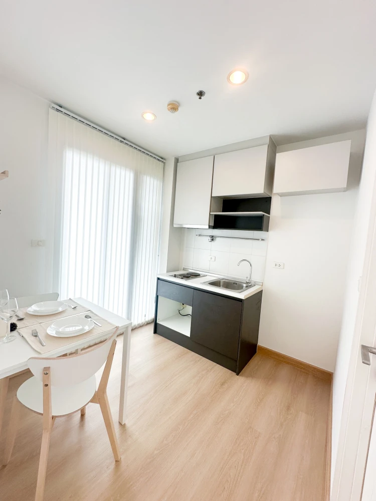 Urgent sale, The Base Chaengwattana, fully furnished, ready to move in, at a great price, hurry and become the owner today.