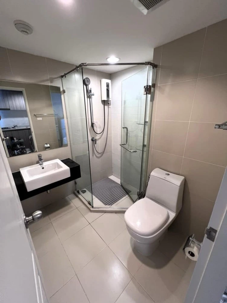 Urgent sale, Belle Grand Rama 9, ready to move in immediately, fully furnished and appliances ready to use