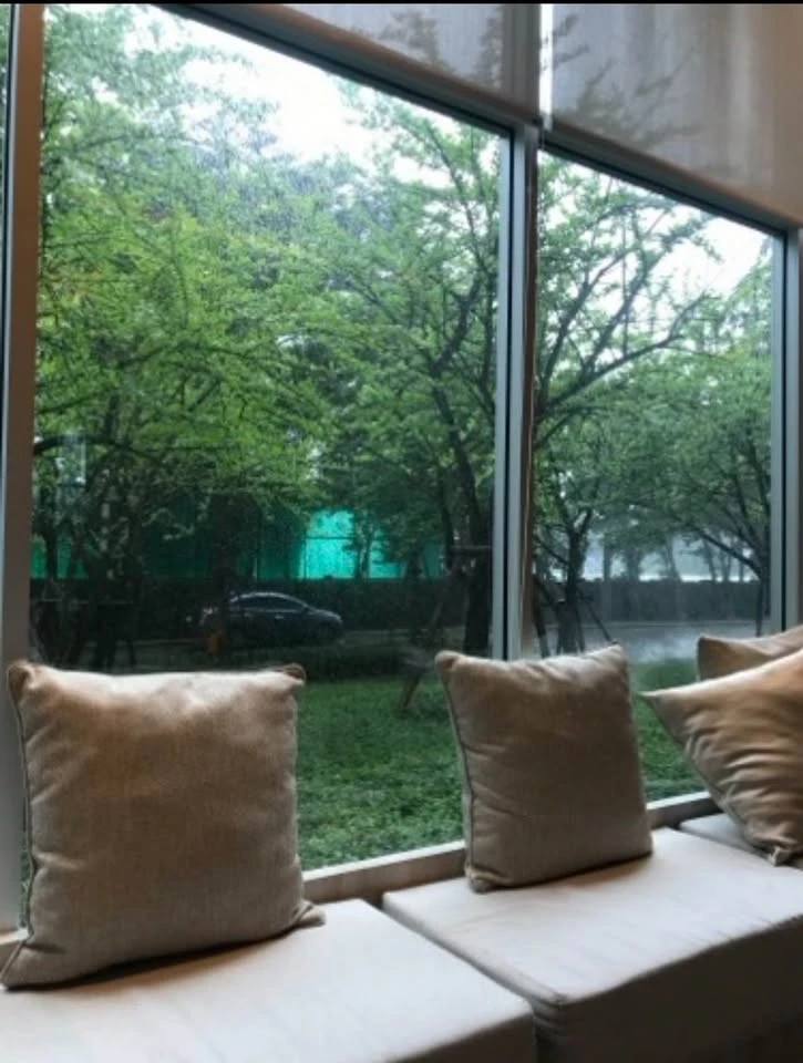 Urgent sale, Aspire Ratchadaphisek 2, 2 separate rooms, 17th floor, pool view. You'll regret not reserving it.