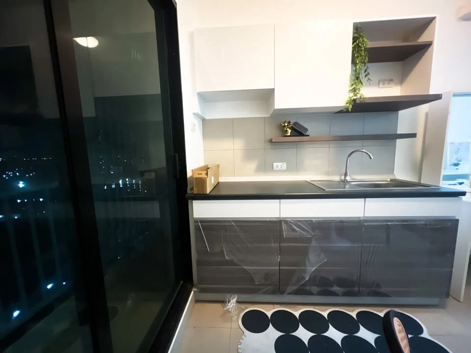 Urgent sale, for rent Supalai loft Chaengwattana, 17th floor, ready to move in, fully furnished, unblocked view, reserve now.