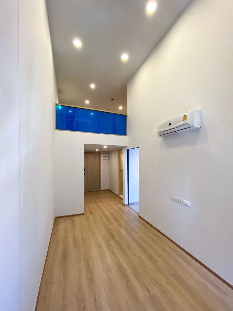 Urgent sale!! Life Rama 4 - Asoke Duplex room, 33rd floor, good location condo, convenient transportation, don't miss it, book now!!