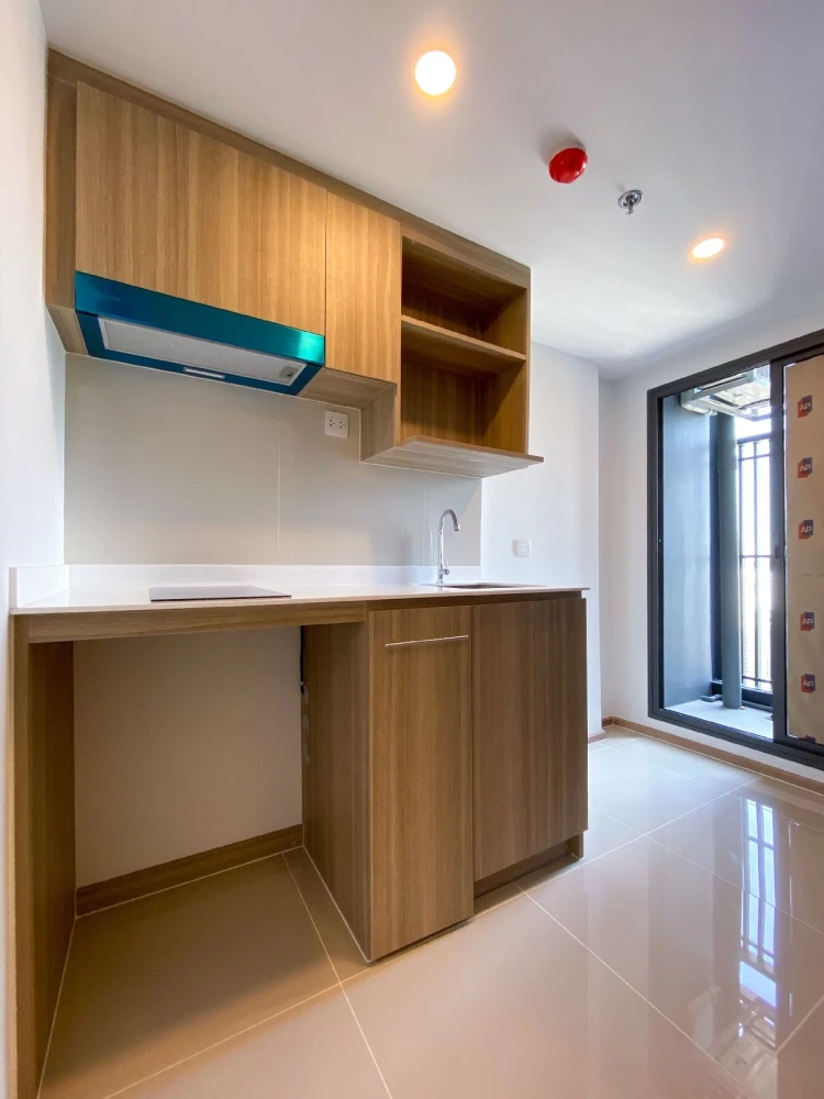Urgent sale!! Life Rama 4 - Asoke Duplex room, 33rd floor, good location condo, convenient transportation, don't miss it, book now!!