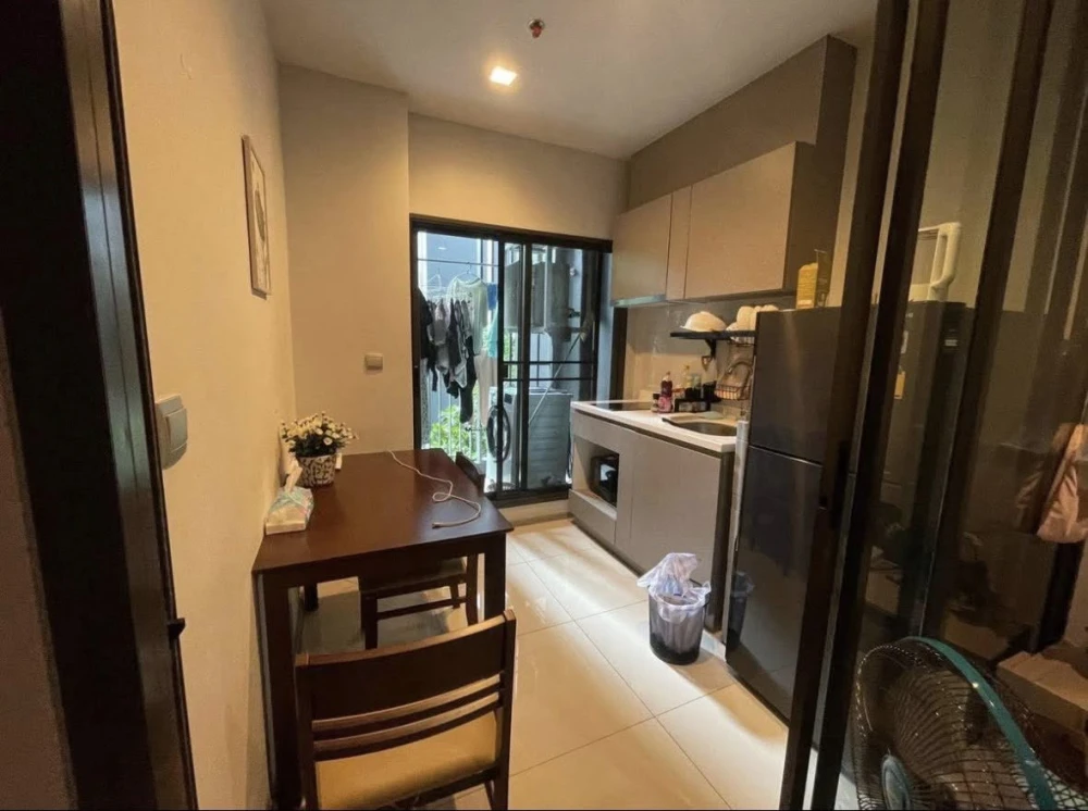 Urgent sale! Life Asoke Rama 9, ready to move in, full facilities, come and reserve now, don't wait.
