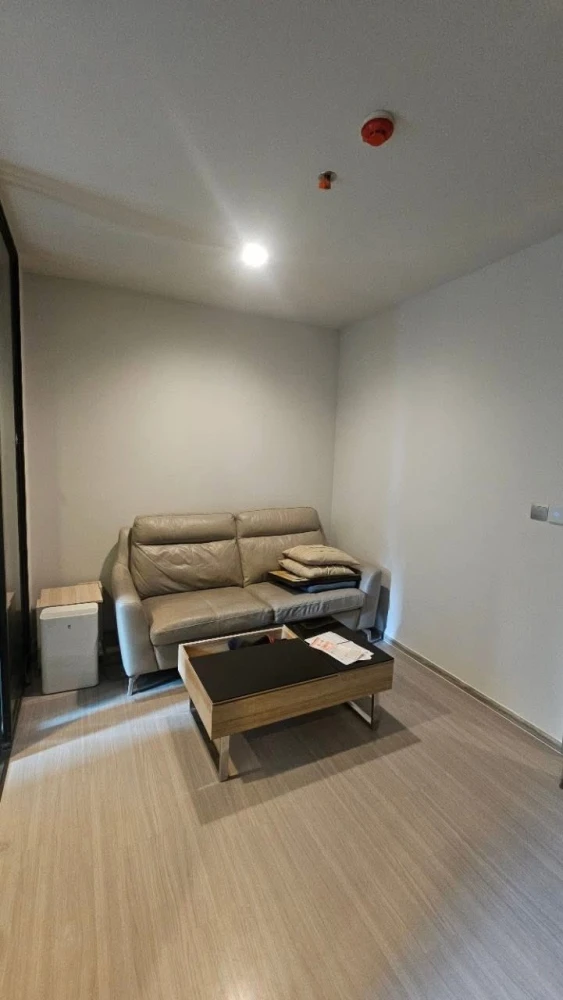 Urgent sale! Life Asoke Rama 9, ready to move in, full facilities, come and reserve now, don't wait.