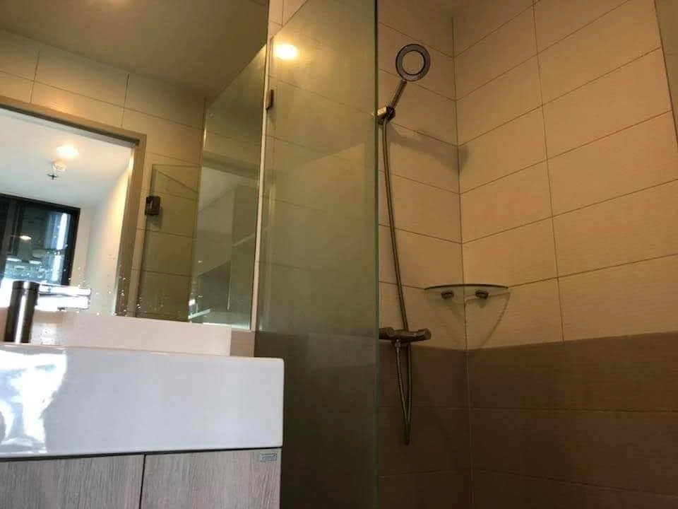 Urgent sale, Ideo Q Chula-Samyan, Studio room, 17th floor, city view, good for own use, great investment, must hurry to reserve.