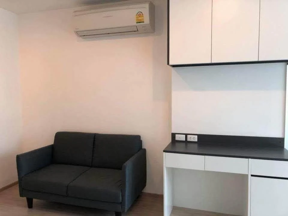 Urgent sale, Ideo Q Chula-Samyan, Studio room, 17th floor, city view, good for own use, great investment, must hurry to reserve.